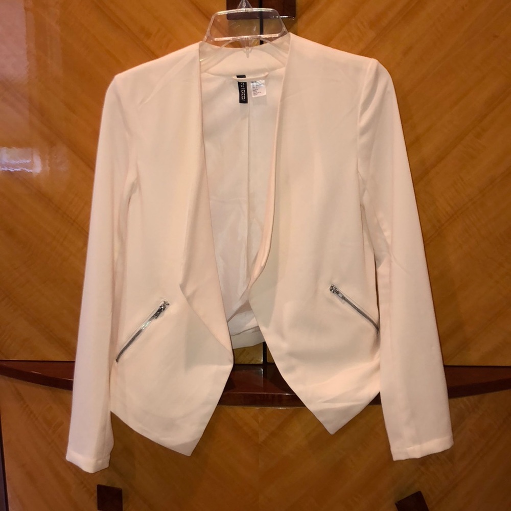 Off White Sleek Blazer